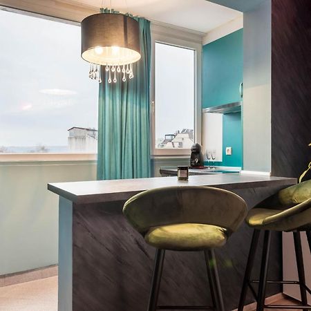 Private Studio In The Centre Varna Bagian luar foto