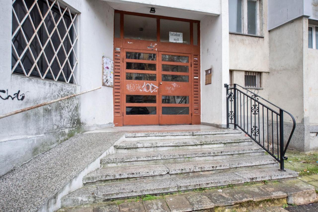 Private Studio In The Centre Varna Bagian luar foto